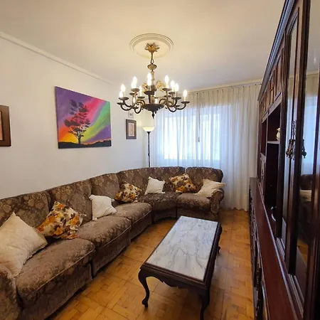 Piso En El Centro De Classic Spanish Flat *