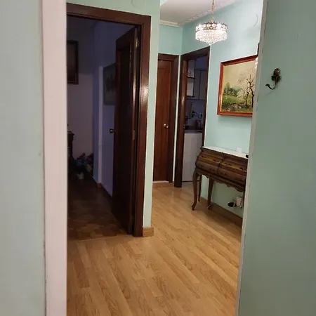 Piso En El Centro De Classic Spanish Flat *
